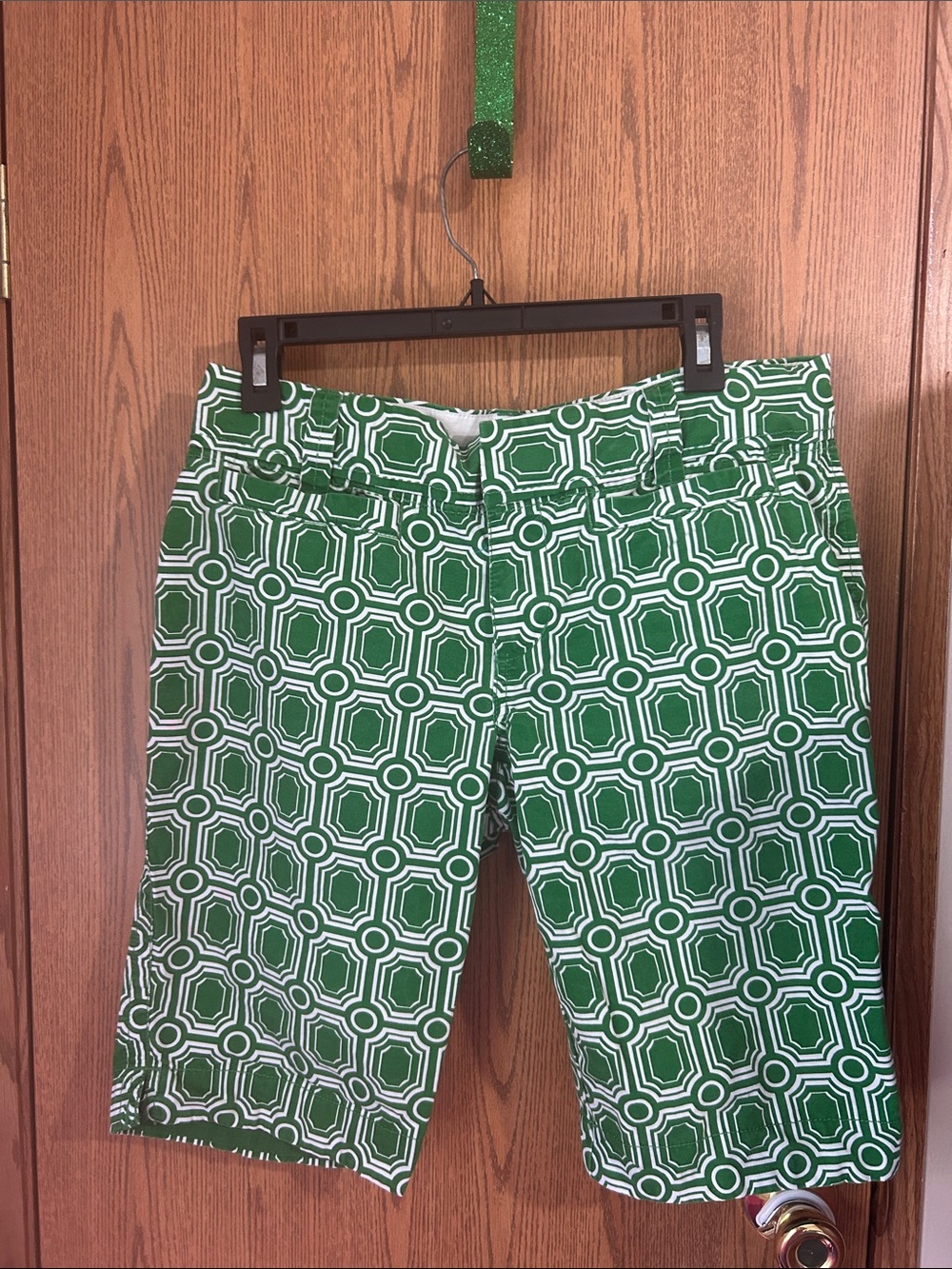 Y2K Old Navy Green White Geometric Print Bermuda Shorts Woman’s